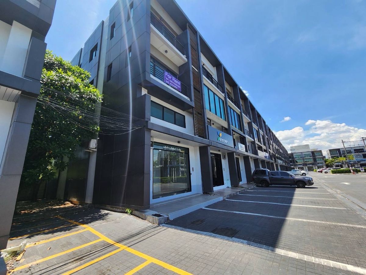 ขายโฮมออฟฟิศลาดกระบัง สุวรรณภูมิ : Home office H Cape Bizsector อ่อนนุช ราคาพิเศษ 10.9 ล้านบาท ติดต่อ ต้อ 0816339099 line ID : poonrit 