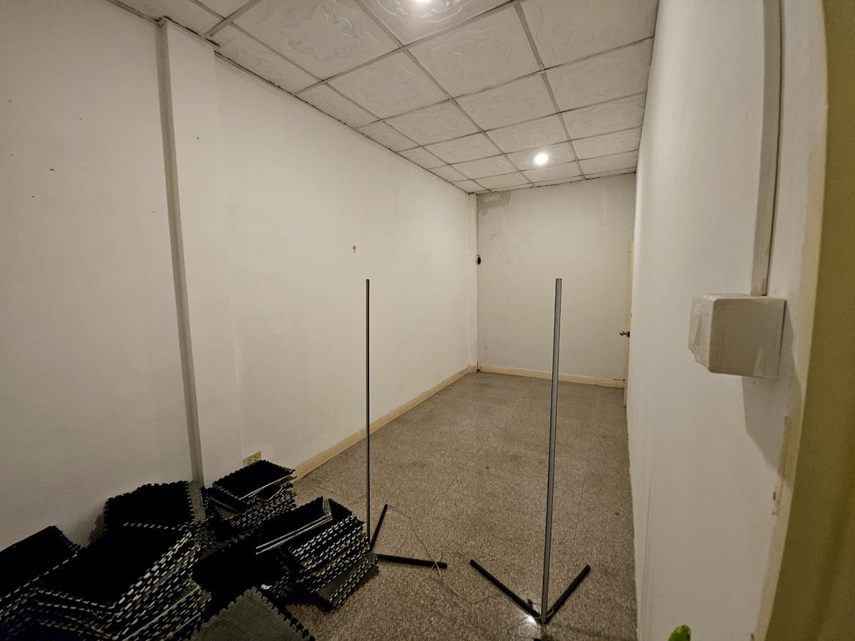 ขายอาคารพาณิชย์ปทุมธานี รังสิต ธรรมศาสตร์ : ลงทุนวันนี้! รับค่าเช่าทันที ทำเลค้าขาย ริมถนนหลัก ใกล้มหาลัย-ตลาด-รถไฟฟ้า, ตึกแถว/อาคารพาณิชย์ 2 ชั้น, 20.6 ตร.วา, ริมถนนเอกทักษิณ หมู่บ้านเมืองเอก ทำเลค้าขาย, ใกล้มหาวิทยาลัยรังสิต, ใกล้รถไฟฟ้าสายสีแดง สถานีหลักหก 