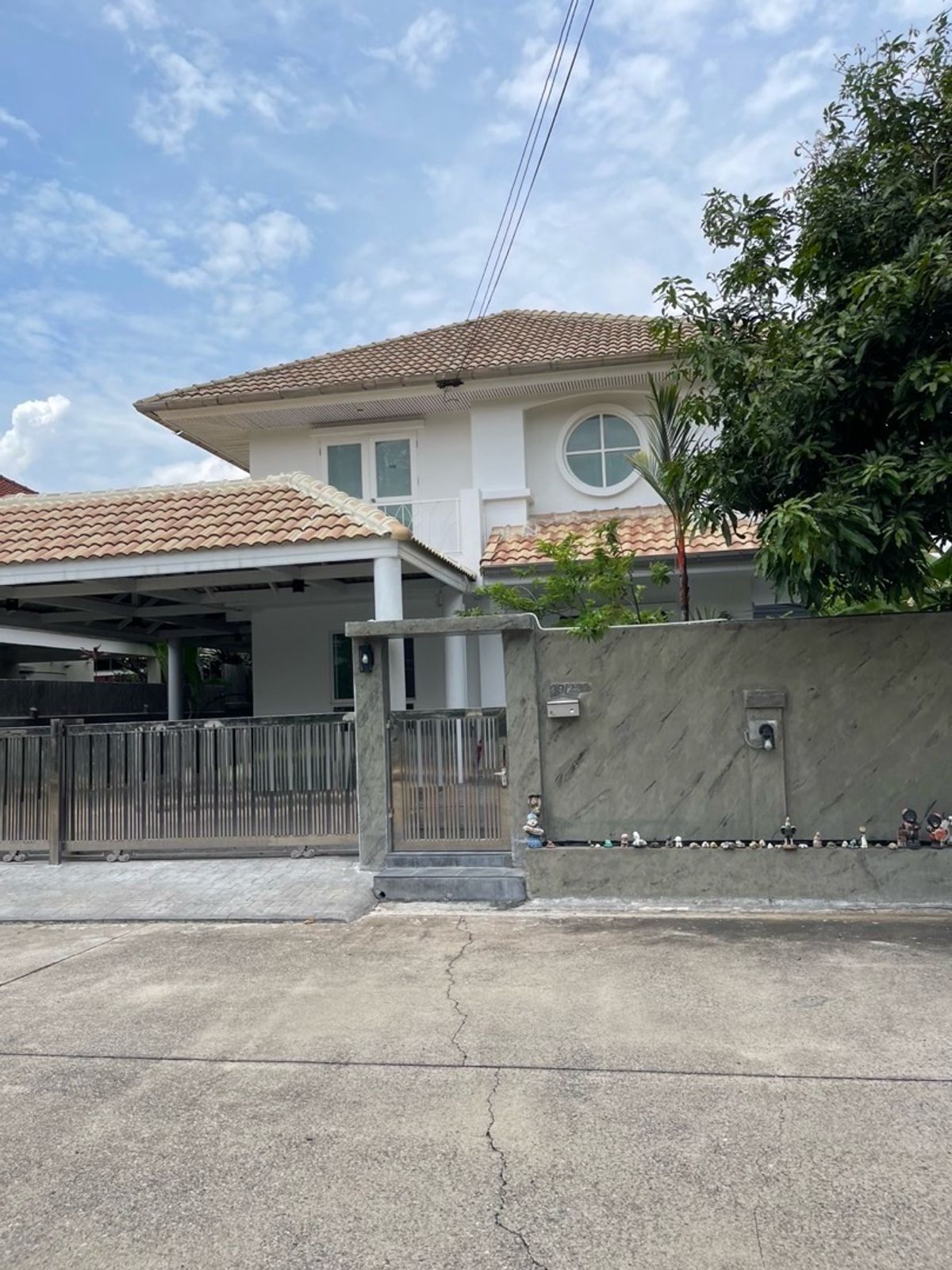 ให้เช่าอ่อนนุช อุดมสุข : เช่า-ขาย หมู่บ้านชวนชื่นอ่อนนุช บ้านเดี่ยว 57 ตร.ว. หลังหัวมุม