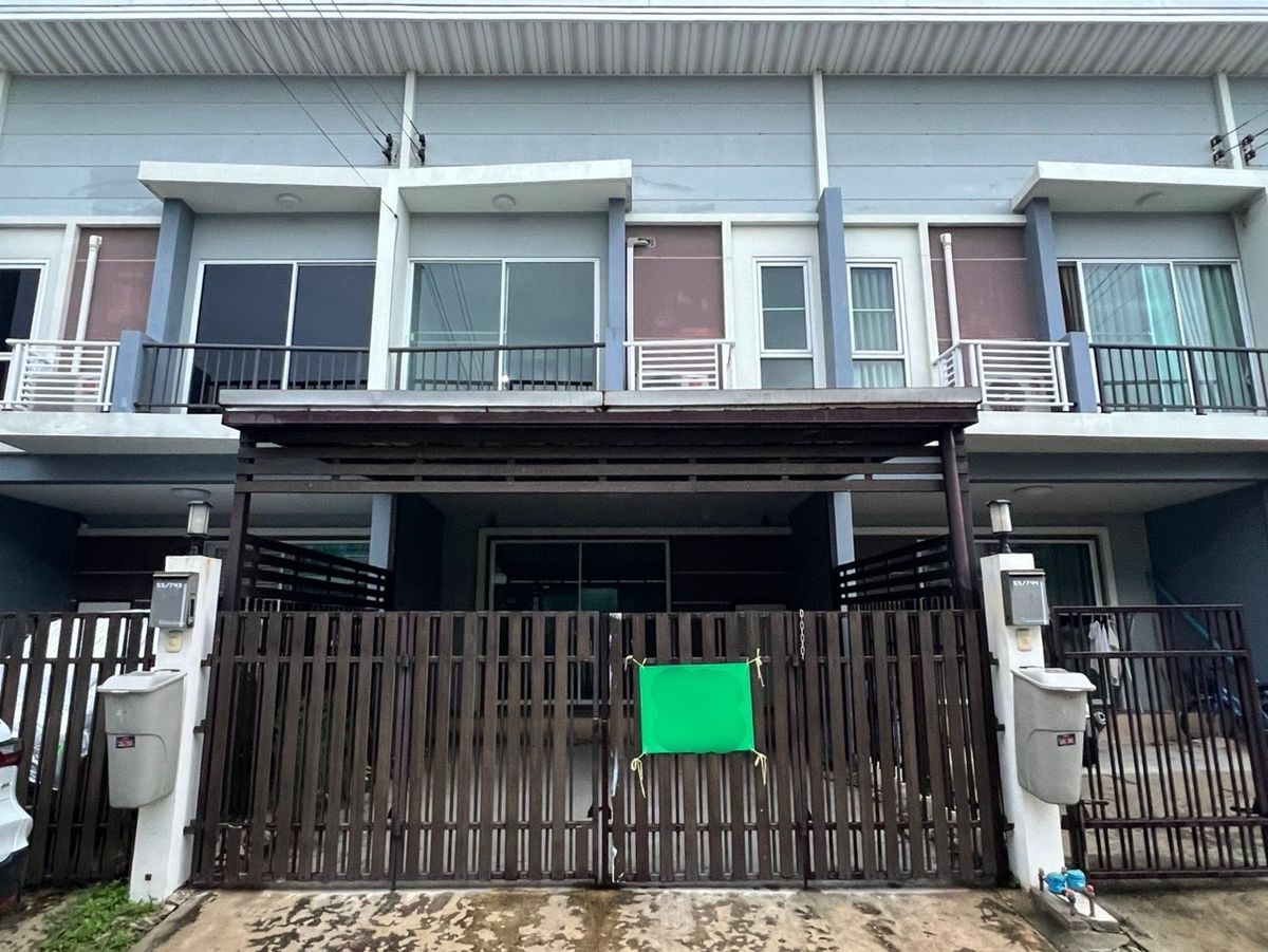 ให้เช่าทาวน์โฮมลาดกระบัง สุวรรณภูมิ : ให้เช่าทาวน์เฮ้าส์  2 ชั้น
✅ให้เช่า เดือนละ 12,000 บาท✅
หมู้บ้าน ศุภาลัยไพรด์ บางนา-ลาดกระบัง
 19.20 ตร.วา 110 ตารางเมตร 3 นอน 2 น้ำ
สนใจโทร  0649909462 ไก่
line : https://line.me/ti/p/OnmRiUqoiM
