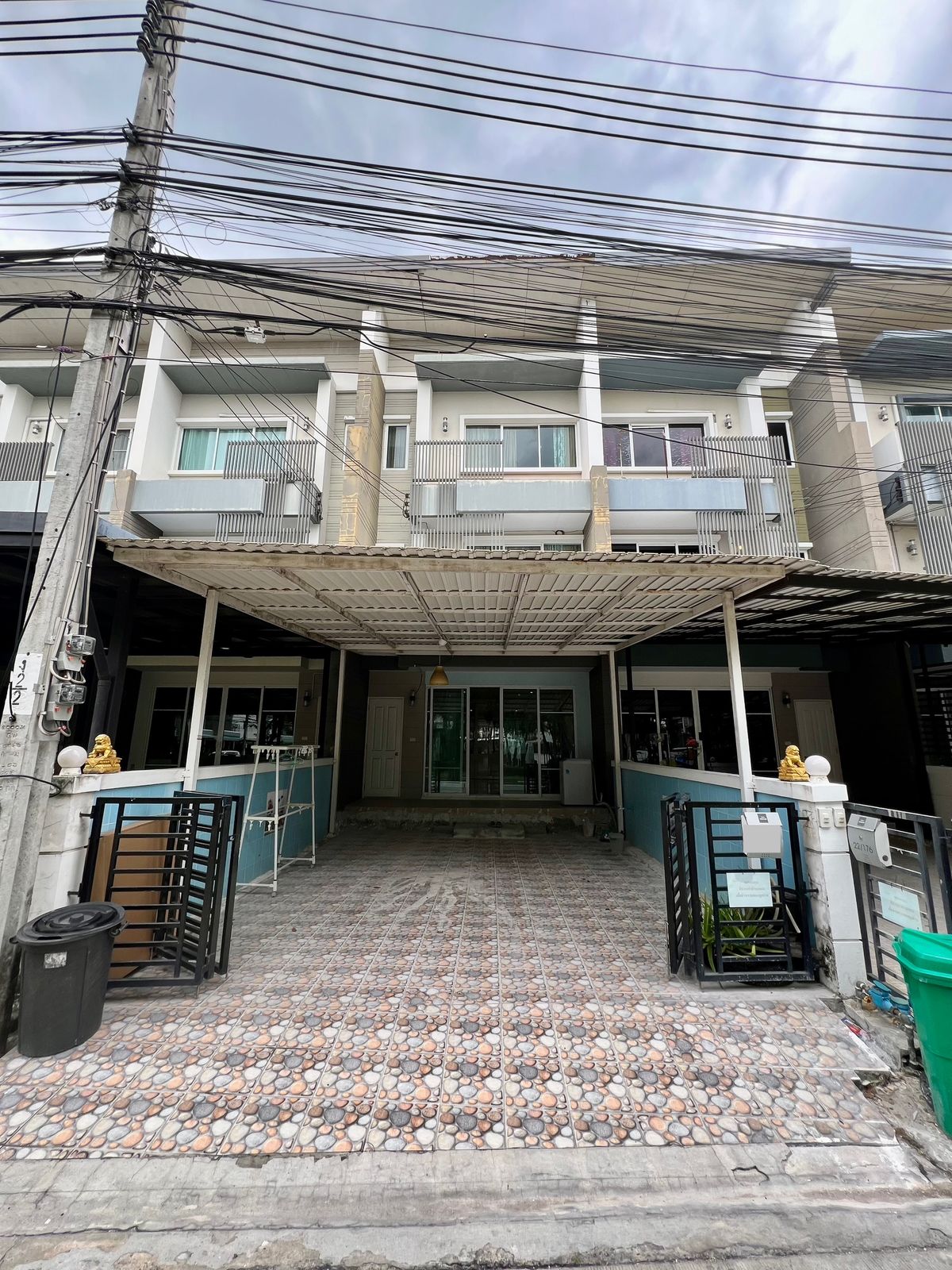 For RentTownhomePattanakan, Srinakarin : 🏡 For Rent: 2-Bedroom Townhome at Town Avenue Rama 9 by Sansiri ✨ Great location in Soi Krungthep Kreetha 7 | Beautiful home, ready to move in ✨