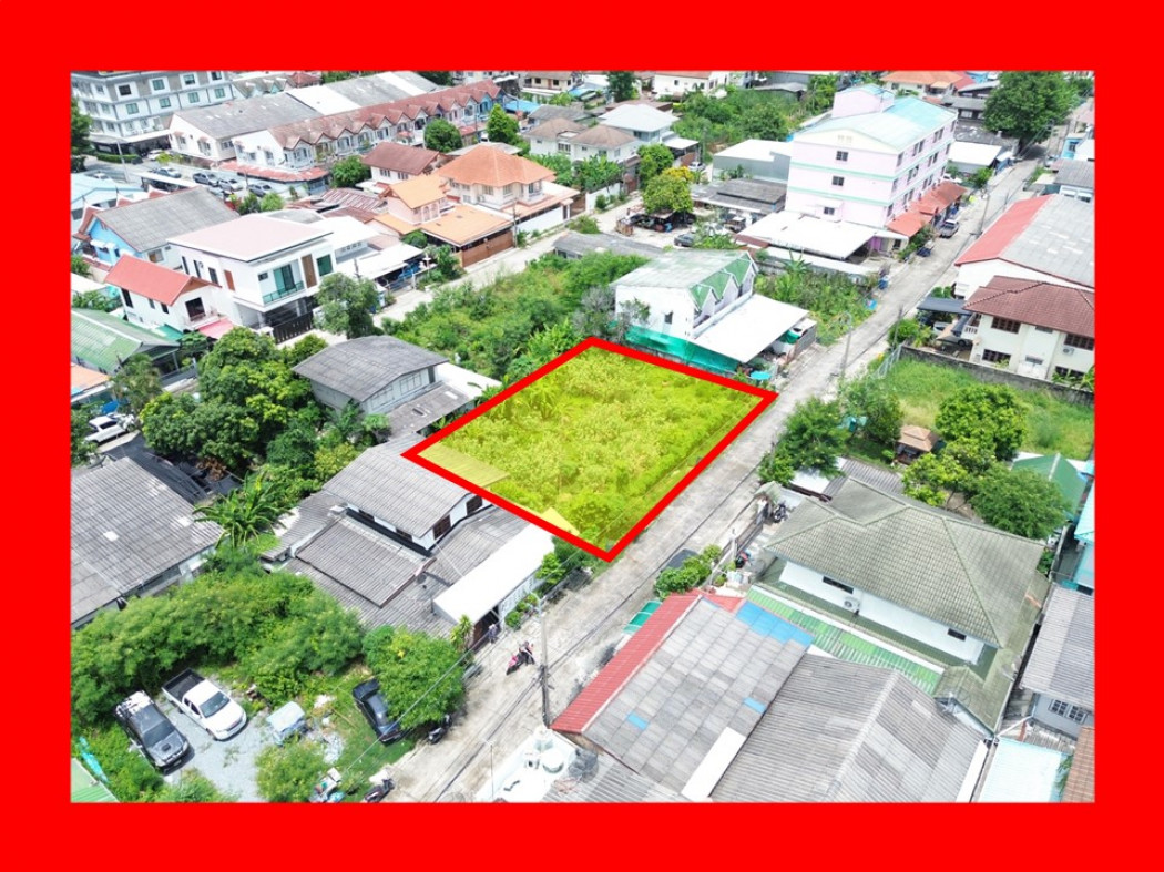 For SaleLandKasetsart, Ratchayothin : Land for sale, Soi Ram Intra 8, Intersection 22, size 120 sq w, near Ram Intra Road, just 1.7 km. DD
