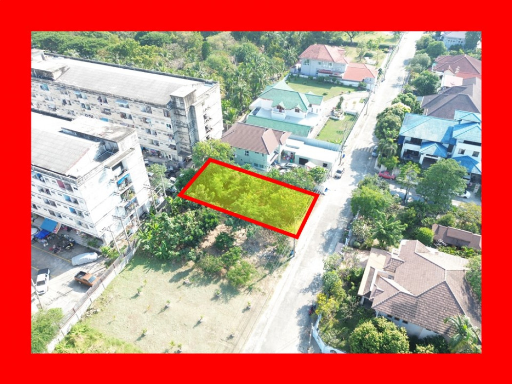 ขายที่ดินสมุทรปราการ สำโรง : ขายถูก ที่ดิน หมู่บ้านชานสมุทร 122 ตรว ใกล้ถ.ศรีนครินทร์แค่ 550 ม. KK