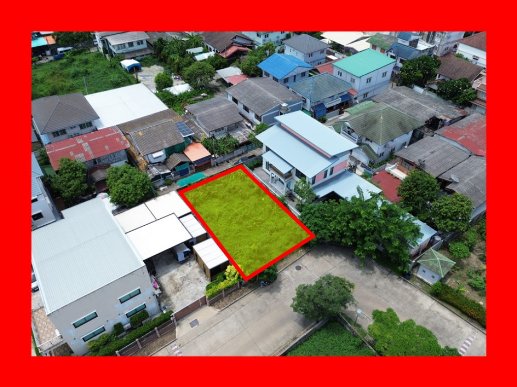 ขายที่ดินลาดกระบัง สุวรรณภูมิ : ขาย ที่ดิน หมู่บ้านสวนสวย 70 ตรว ใกล้ถ.เฉลิมพระเกียรติ ร.9 แค่ 400 ม. DD