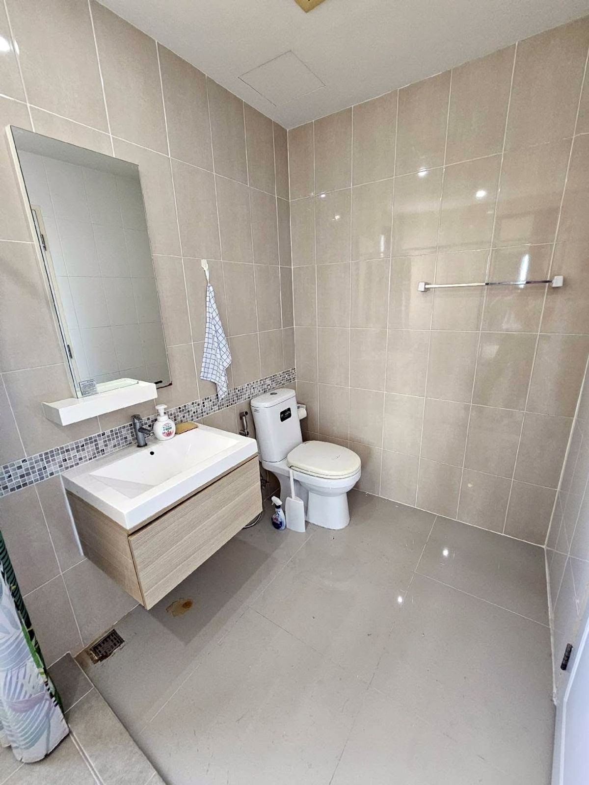 ขายคอนโดพัฒนาการ ศรีนครินทร์ : S-S1R9142  ขายคอนโด เอสวัน พระราม 9, ขนาด 65 ตรม.❤️2 นอน 2 น้ำ, ชั้น 4 ตึกบี 4.9 ล้าน 064-959-8900