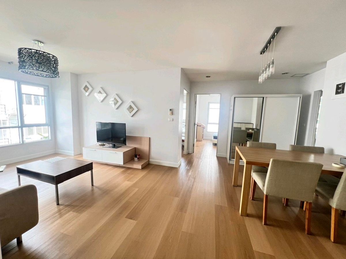 For RentCondoRatchadapisek, Huaikwang, Suttisan : For Rent: 2 BED/2 Bath Condo One Ratchada 19 ONLY 200 m.to MRT Chada