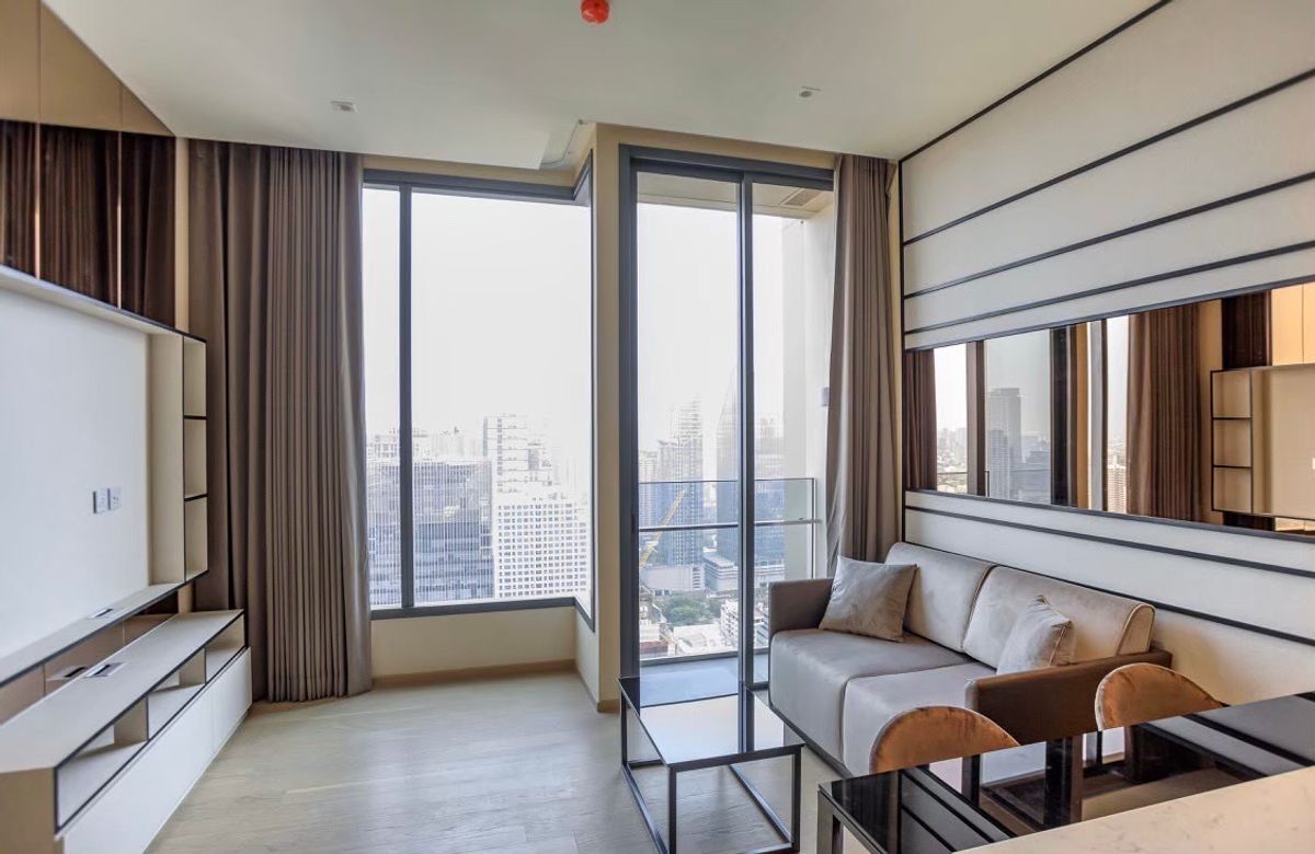 ให้เช่าคอนโดสุขุมวิท อโศก ทองหล่อ : FOR RENT  1 BEDROOM 45 SQ.M   FULLY FURNITURE  READY TO MOVE IN 
