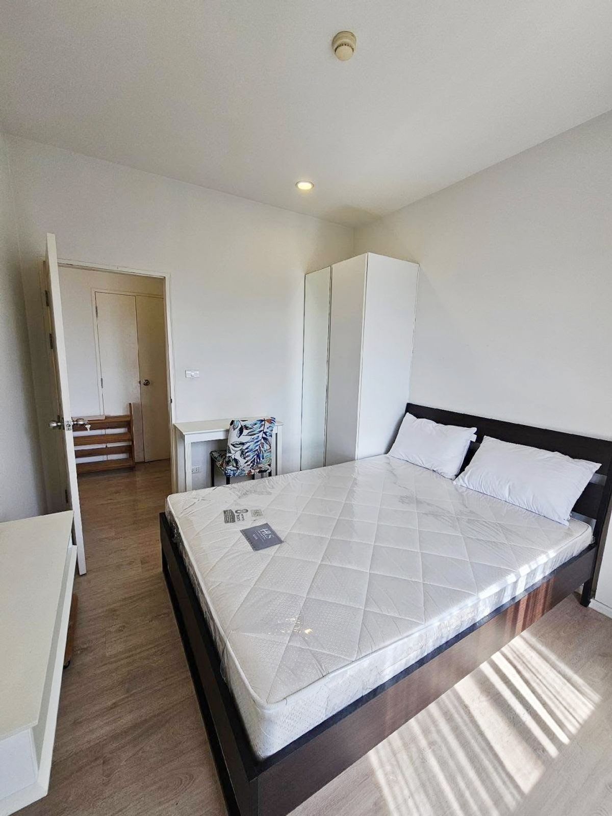 ขายคอนโดพัฒนาการ ศรีนครินทร์ : S-S1R9142  ขายคอนโด เอสวัน พระราม 9, ขนาด 65 ตรม.❤️2 นอน 2 น้ำ, ชั้น 4 ตึกบี 4.9 ล้าน 064-959-8900