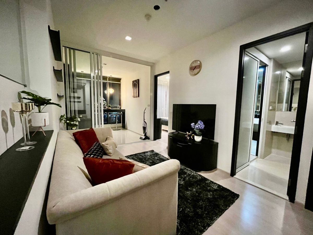 For RentCondoOnnut, Udomsuk : 🔥For urgent rent🔥 Rhythm Sukhumvit 44/1, spacious room + bathtub, fully furnished (next to BTS Phra Khanong)