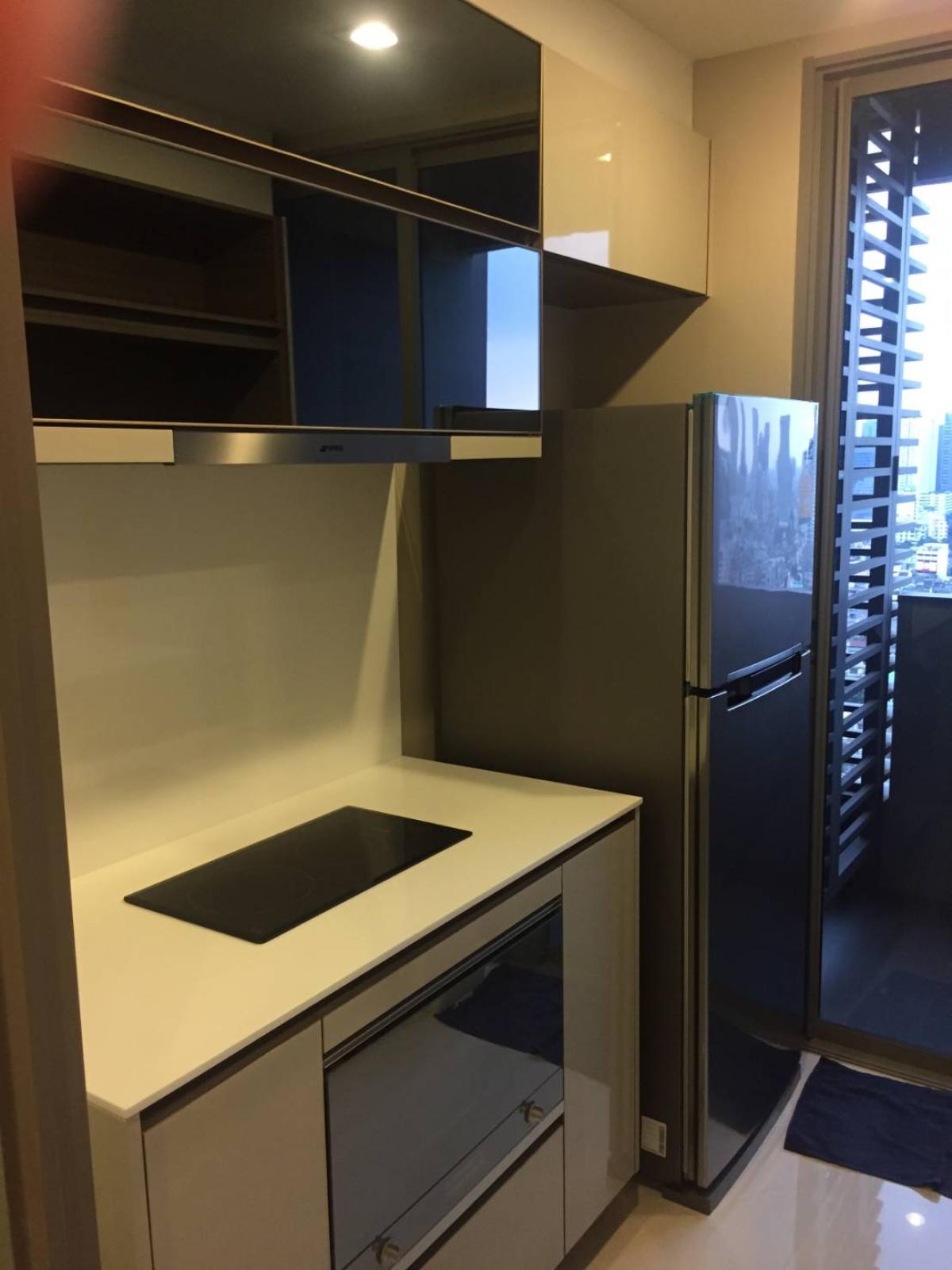 ให้เช่าคอนโดสยาม จุฬา สามย่าน : เช่าคอนโดหรู The Room Rama 4 เดินทางสะดวก ใกล้ BTS/MRT หัวลำโพง 1 ห้องนอน 22,000 บาท/เดือน พร้อมสิ่งอำนวยความสะดวกครบ!