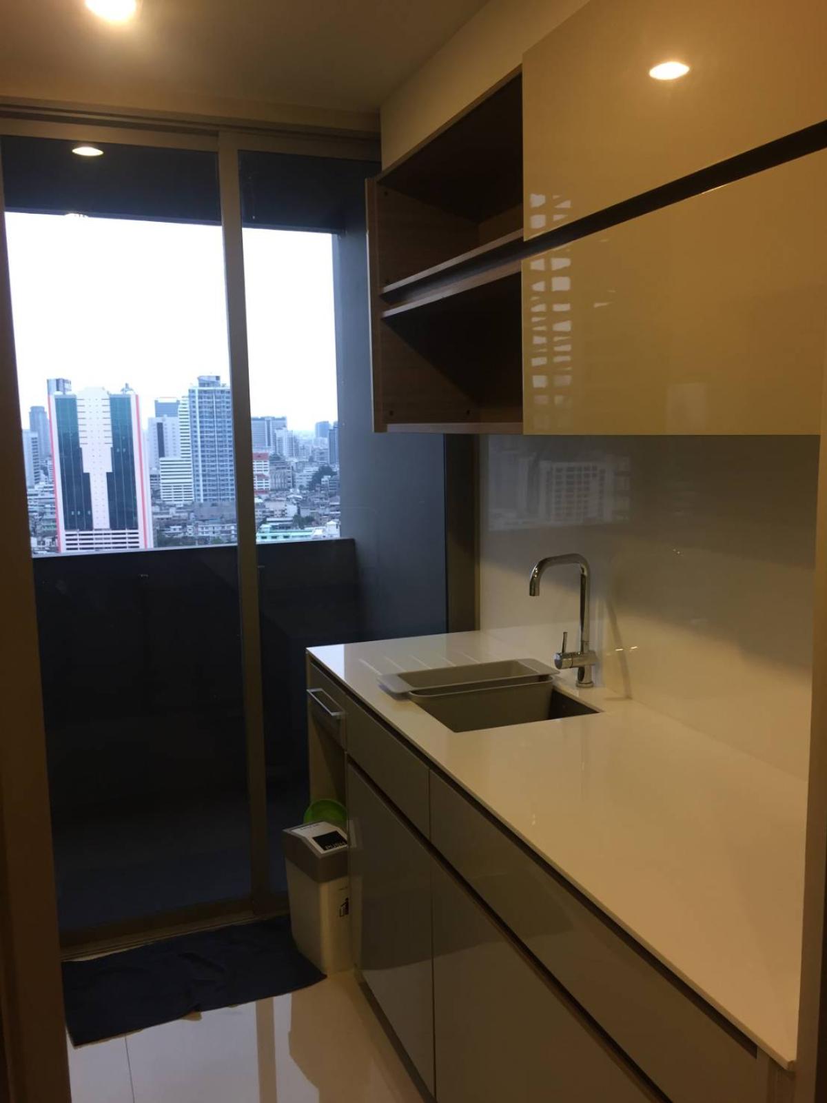 ให้เช่าคอนโดสยาม จุฬา สามย่าน : เช่าคอนโดหรู The Room Rama 4 เดินทางสะดวก ใกล้ BTS/MRT หัวลำโพง 1 ห้องนอน 22,000 บาท/เดือน พร้อมสิ่งอำนวยความสะดวกครบ!