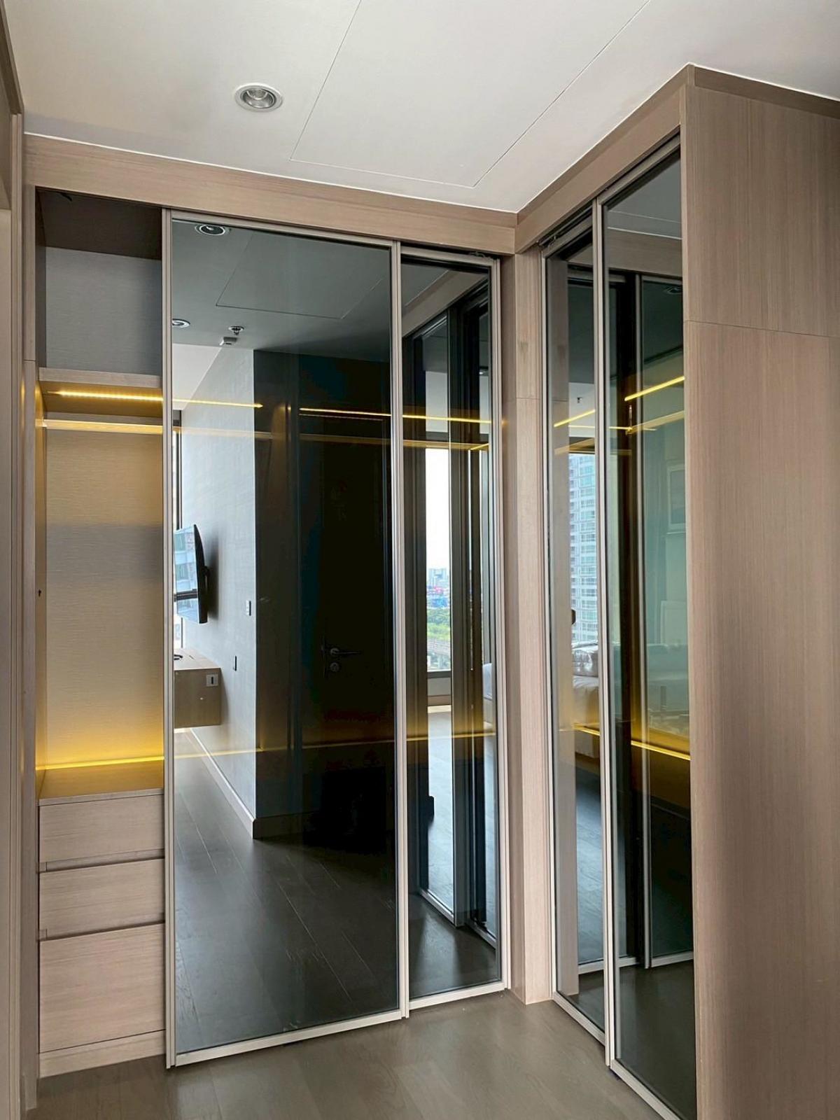 For SaleCondoRama9, Petchburi, RCA : Luxury in the city! 2 bedroom THE ESSE at SINGHA COMPLEX near BTS Phetchaburi77 sq.m. Price 22 million with premium amenities!