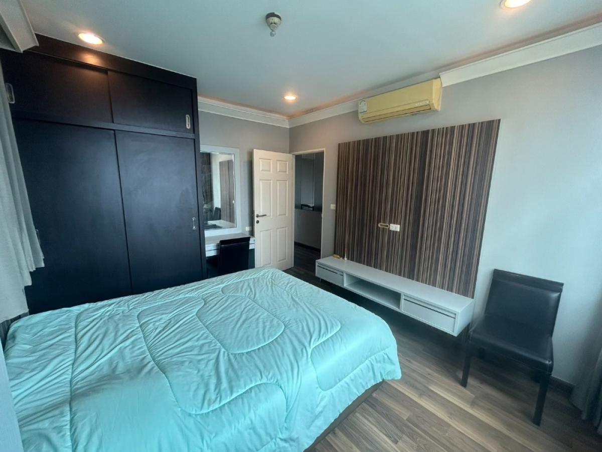 For SaleCondoRatchathewi,Phayathai : Condo in the heart of Victory Monument, 2 bedrooms, 72 sq.m., priced at 5.99 million THB.Chewathai Ratchaprarop, all amenities included for free!
