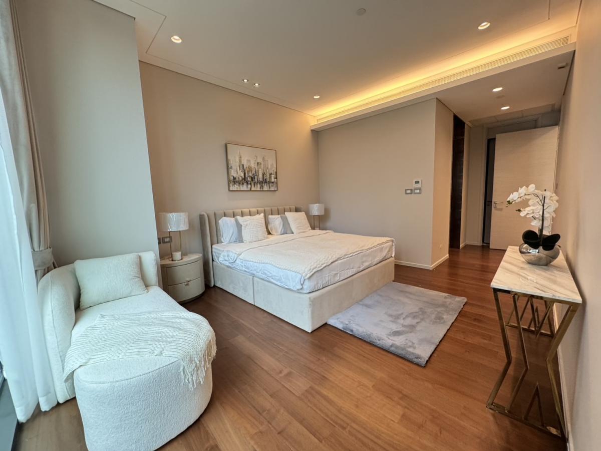 ขายคอนโดวิทยุ ชิดลม หลังสวน : 28/02/2026, รวมค่าโอนที่สุดของความหรูหราที่ The Residences @ Sindhorn Kempinski! คอนโด 2 ห้องนอน 143 ตร.ม. ใจกลางชิดลม ขาย 49 ล้าน หรือเช่า 300,000 บ./ด.