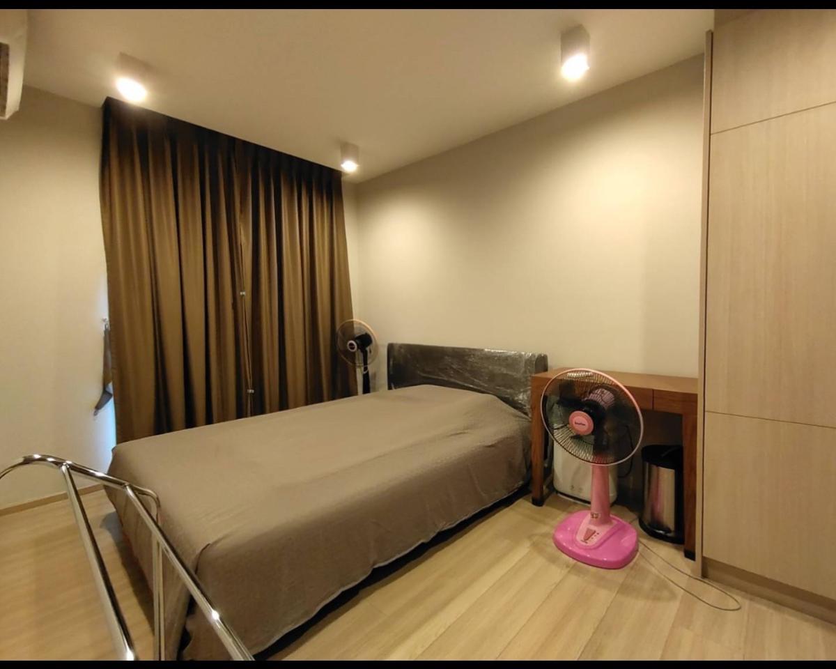 ขายคอนโดราชเทวี พญาไท : 03/04/2026, รวมค่าโอนคอนโด Maestro 12 ใจกลางราชเทวี ใกล้ BTS เพียง 200 ม. 
1 ห้องนอน 34.3 ตร.ม. ราคาเพียง 4.99 ล้าน! 0642748883