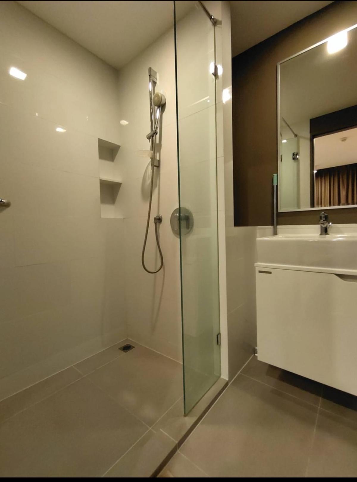 ขายคอนโดราชเทวี พญาไท : 03/04/2026, รวมค่าโอนคอนโด Maestro 12 ใจกลางราชเทวี ใกล้ BTS เพียง 200 ม. 
1 ห้องนอน 34.3 ตร.ม. ราคาเพียง 4.99 ล้าน! 0642748883