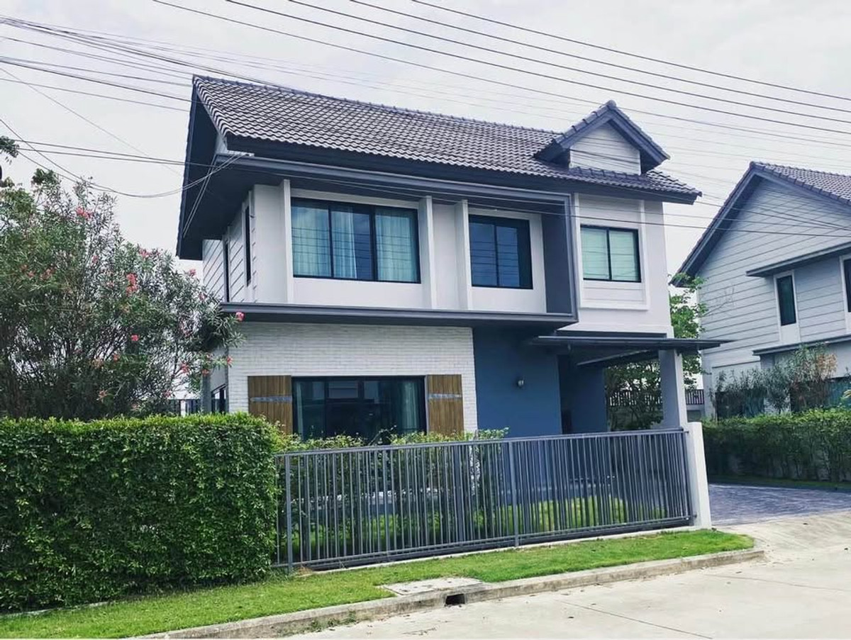 For RentPathum Thani,Rangsit, Thammasat : Single house for rent, J Villa Rangsit-Khlong 1, with furniture. In the Rangsit-Pathum Thani area