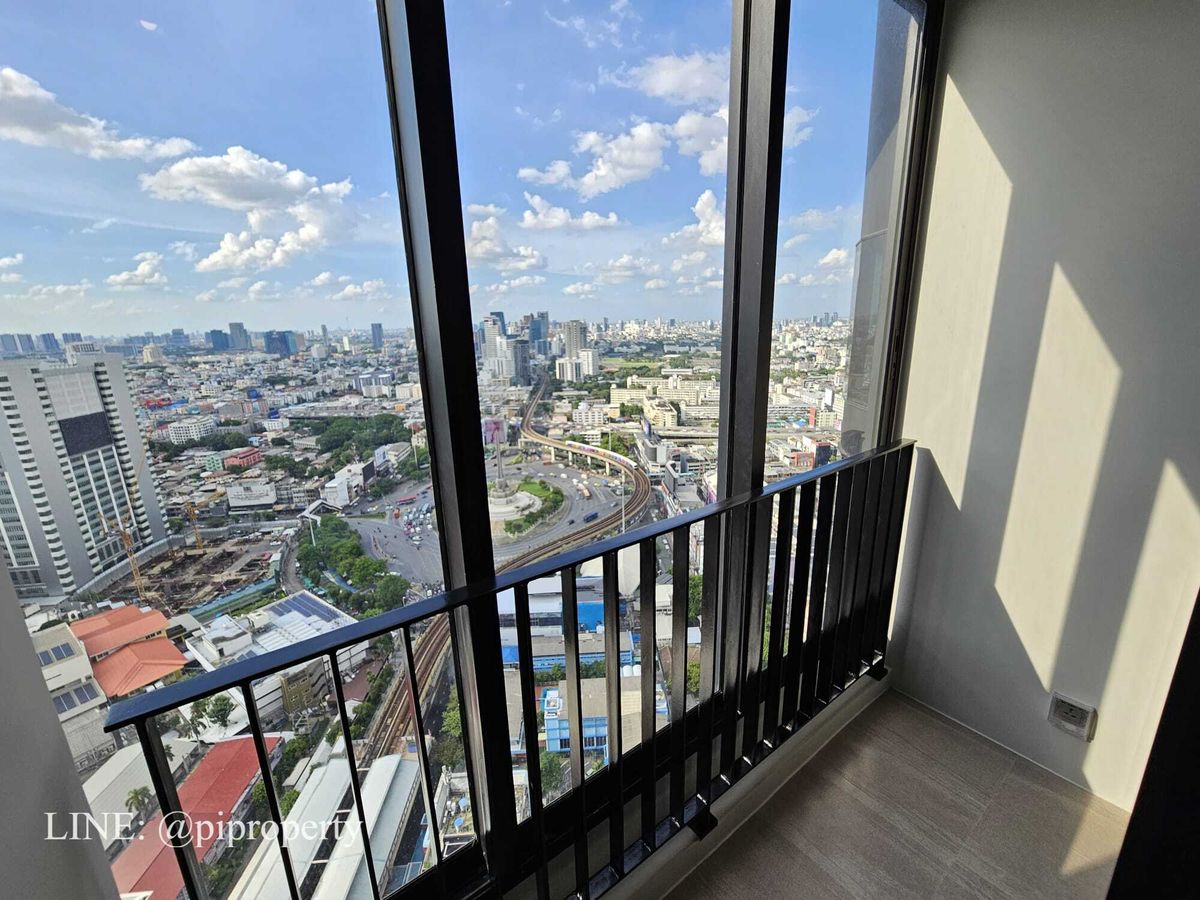 ให้เช่าคอนโดอารีย์ อนุสาวรีย์ : ดูเพล็กซ์ชั้นสูง 2 ห้องนอน ให้เช่า ไอดีโอ คิว วิคตอรี่ 0 เมตร จาก BTS ชัยชนะ และศตวรรษที่ลานภาพยนตร์ โรงเรียนและโรงพยาบาลที่ดีโดยรอบ