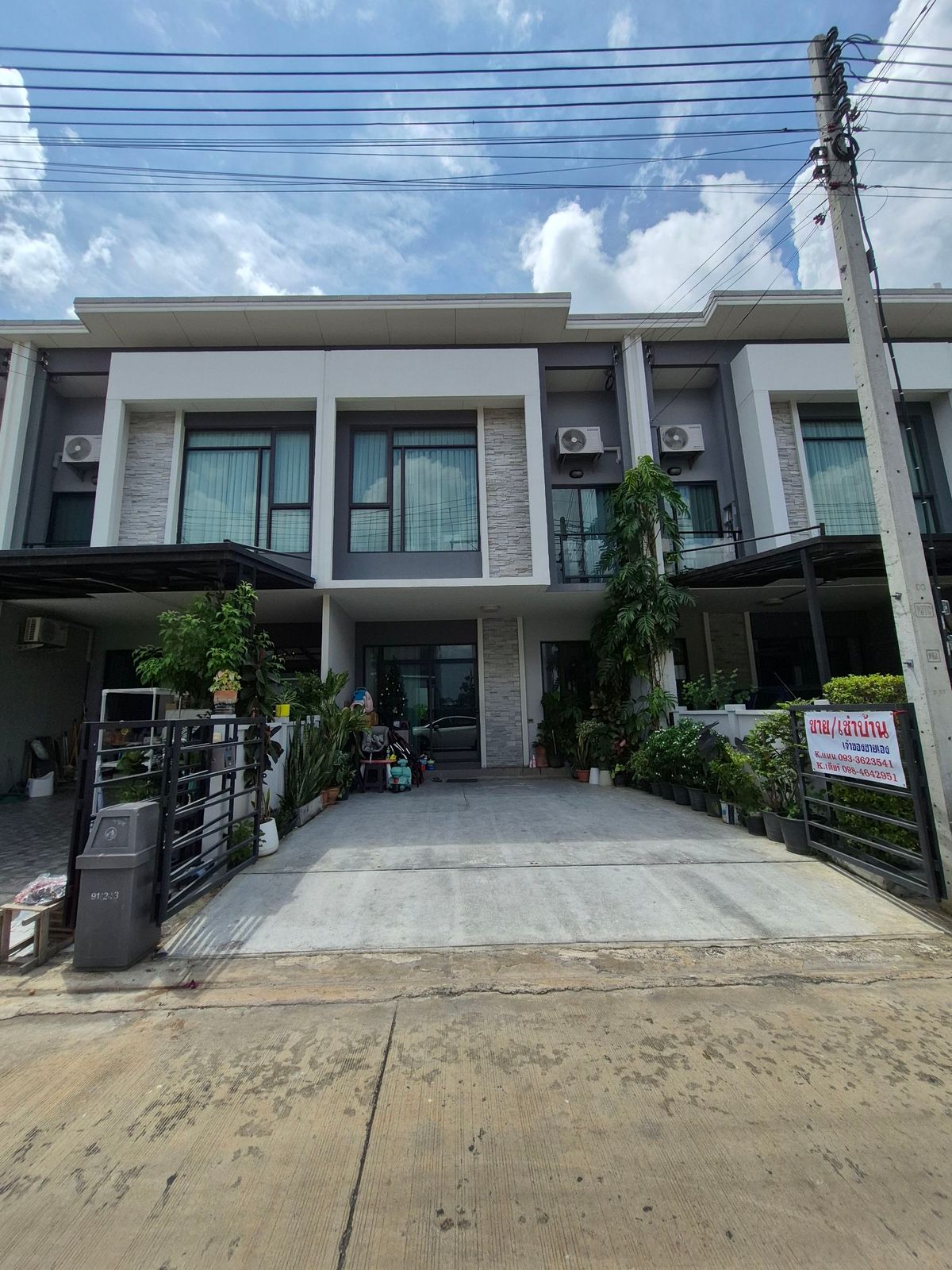 ขายทาวน์โฮมปทุมธานี รังสิต ธรรมศาสตร์ : ขาย townhome 2 ชั้น
