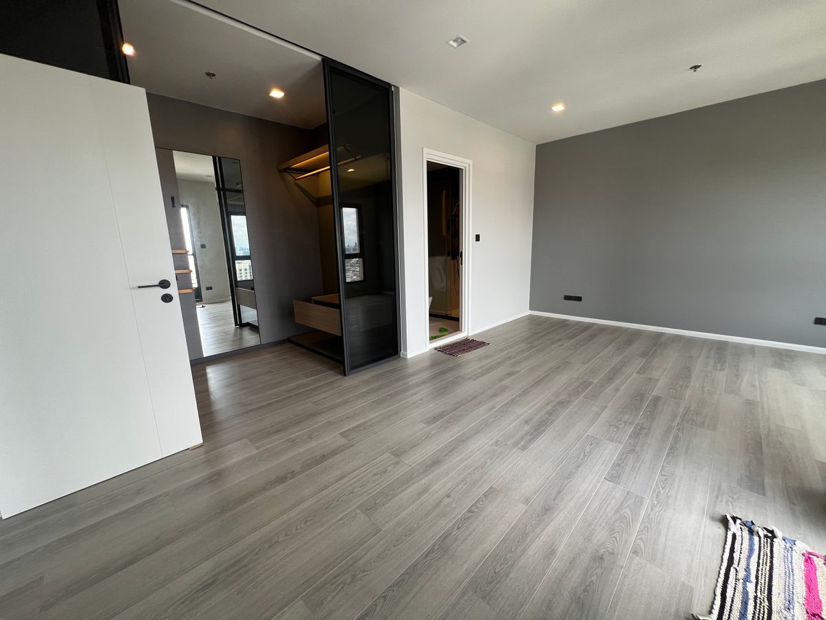 ขายคอนโดพระราม 3 สาธุประดิษฐ์ : ขายห้อง ยูนิตพิเศษ  3 ห้องนอนThe Key Rama 3 ใกล้ Terminal 