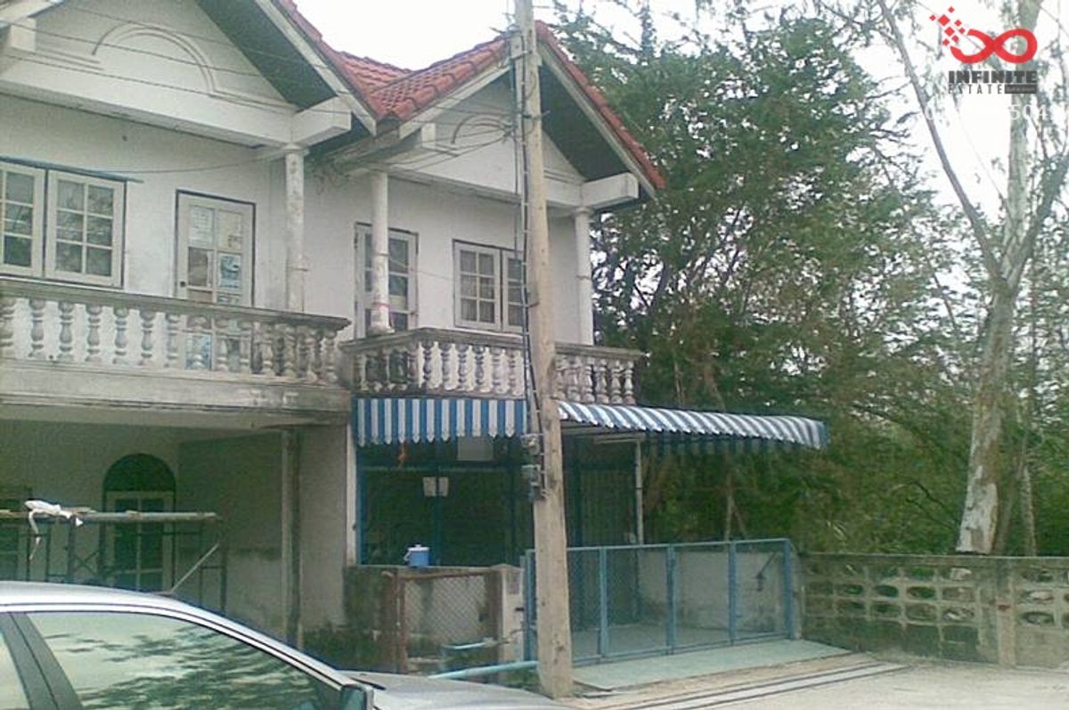 For SaleTownhomeCha-am Phetchaburi : 2 -story townhouse for sale 18 Sq. Narathip Road Near Cha -am intersection Suitable for the starting family