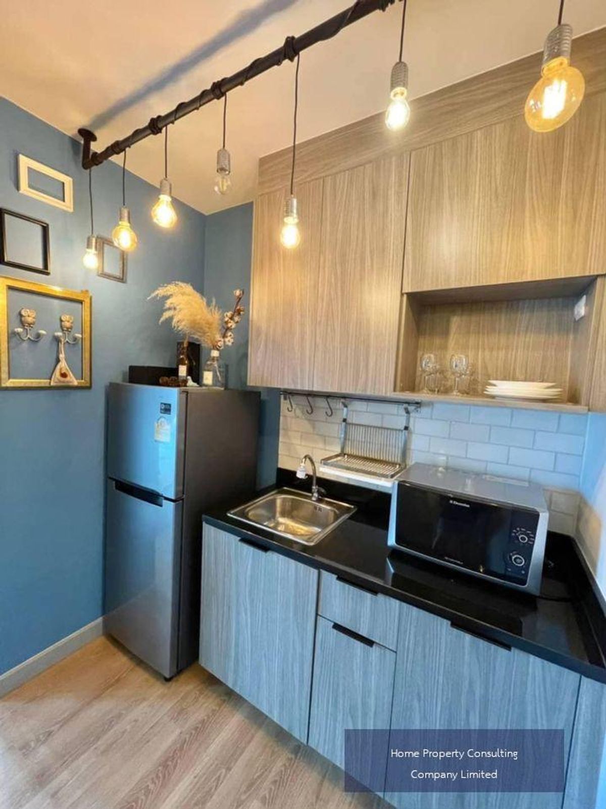 For SaleCondoLadprao, Central Ladprao : Condo for sale on Midtown Ladprao 24, near MRT Lat Phrao (140 m/2 minutes, walk). Interested in negotiating @condobkk (with @) Code H33215