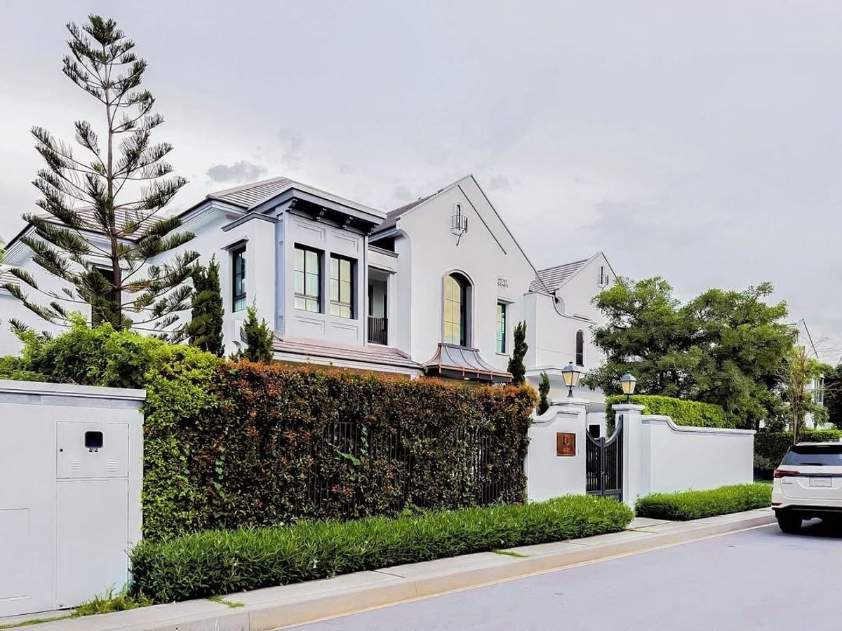 For RentHousePattanakan, Srinakarin : 📢👇Brand new detached L size house in a luxury gated community, easily traveling to many routes