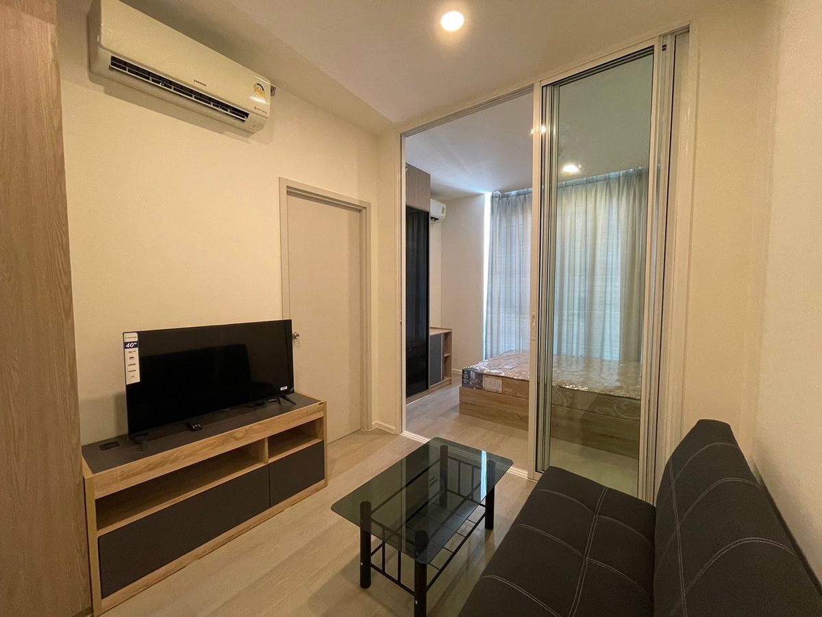 For RentCondoPinklao, Charansanitwong : Rent a Condo, La Pis Charan 81 1 ฺ Bed 9,500 baht.