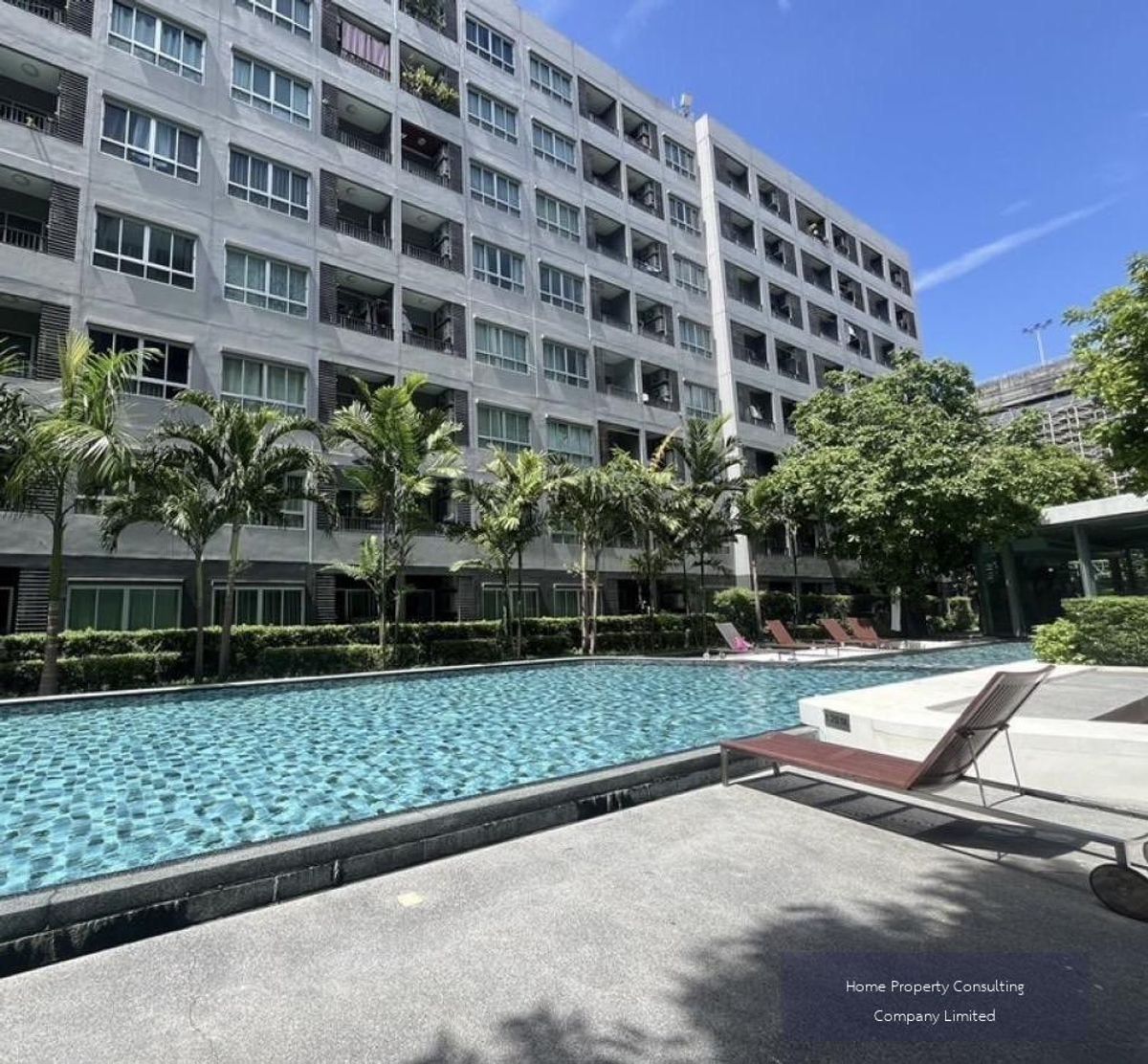 For SaleCondoOnnut, Udomsuk : Condo for sale Elio Sukhumvit 64 . Interested in negotiating @condobkk (with @) Code H33216