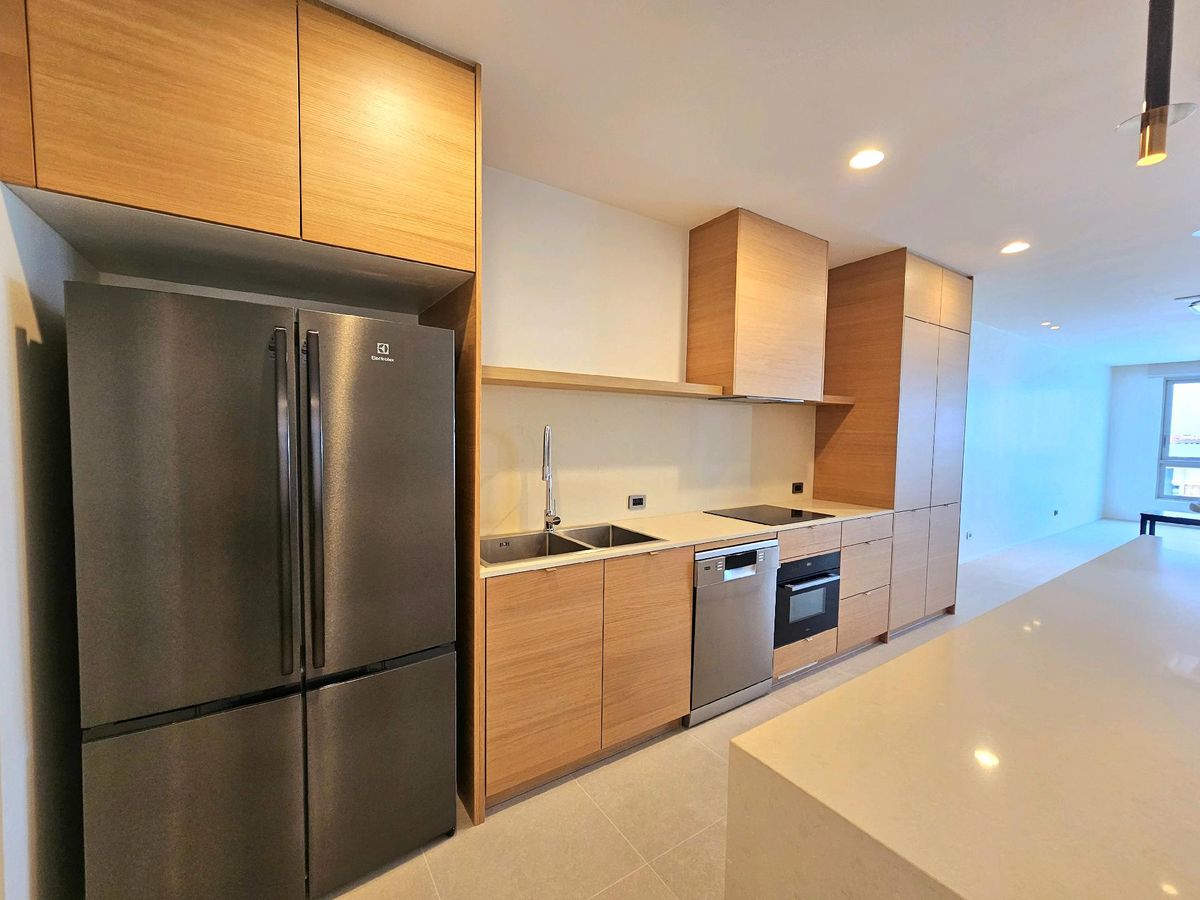 ให้เช่าคอนโดอ่อนนุช อุดมสุข : 4 Bedrooms on Sukhumvit 65