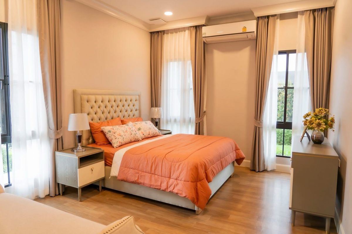 For RentHousePattanakan, Srinakarin : House at Rama 9 -Krungthepkreetha near Brighton International SchoolWellington International SchoolSamittivej Srinakarin hospital The Nine Home pro Rama 9 