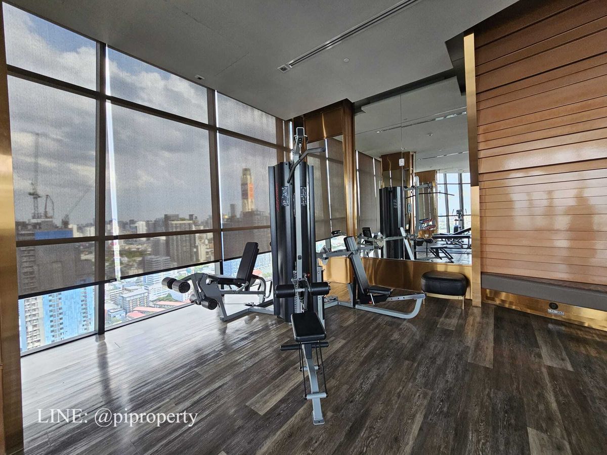 ให้เช่าคอนโดอารีย์ อนุสาวรีย์ : ดูเพล็กซ์ชั้นสูง 2 ห้องนอน ให้เช่า ไอดีโอ คิว วิคตอรี่ 0 เมตร จาก BTS ชัยชนะ และศตวรรษที่ลานภาพยนตร์ โรงเรียนและโรงพยาบาลที่ดีโดยรอบ