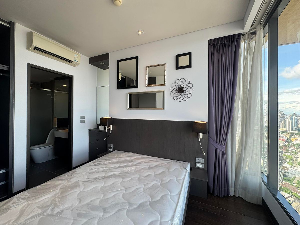 ให้เช่าคอนโดสุขุมวิท อโศก ทองหล่อ : ให้เช่า The Lumpini 24 | คอนโดใจกลางสุขุมวิท 24 วิวแม่น้ำ ชั้น 44 | 22,000 บาท | LINE: @323gqmho | Ref: T1840