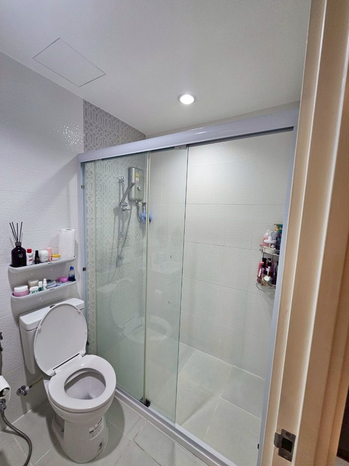 ขายคอนโดปิ่นเกล้า จรัญสนิทวงศ์ : ขายต่ำกว่าประเมินสุดๆ เจ้าของอยู่เอง รักมาก ชั้นสูงใกล้ rooftop 