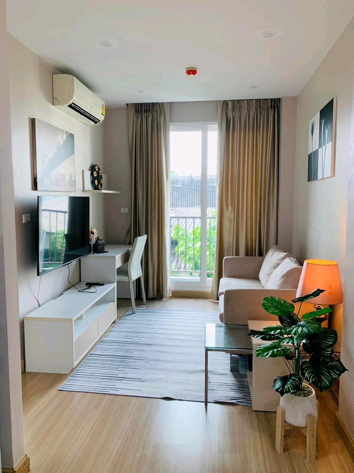 For RentCondoNawamin, Ramindra : 📣 For rent, Christmas, Condo, near Fashion Island 🏢 Beautiful room with full furniture and electrical appliances ✅️ Price 11,500/month‼ ️