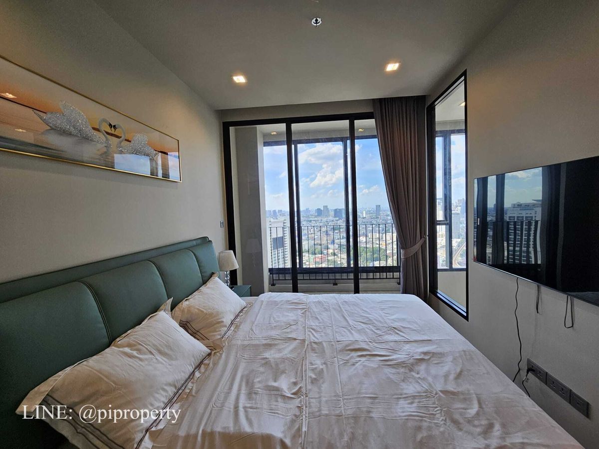 ให้เช่าคอนโดอารีย์ อนุสาวรีย์ : ดูเพล็กซ์ชั้นสูง 2 ห้องนอน ให้เช่า ไอดีโอ คิว วิคตอรี่ 0 เมตร จาก BTS ชัยชนะ และศตวรรษที่ลานภาพยนตร์ โรงเรียนและโรงพยาบาลที่ดีโดยรอบ