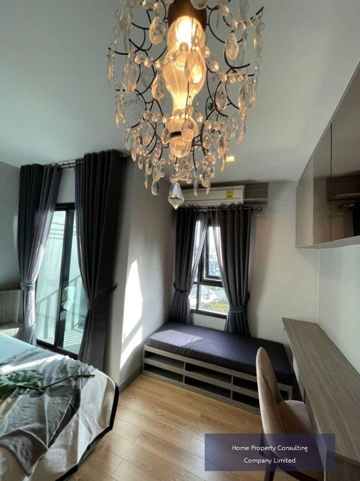 For SaleCondoLadprao, Central Ladprao : Condo for sale on Midtown Ladprao 24, near MRT Lat Phrao (140 m/2 minutes, walk). Interested in negotiating @condobkk (with @) Code H33215