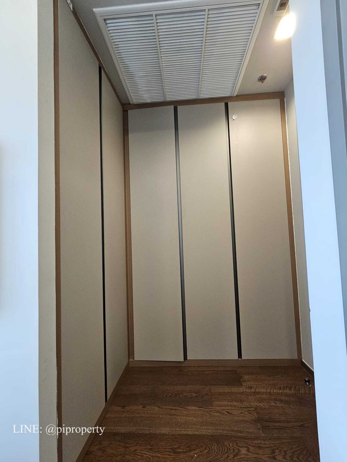 ให้เช่าคอนโดอารีย์ อนุสาวรีย์ : ดูเพล็กซ์ชั้นสูง 2 ห้องนอน ให้เช่า ไอดีโอ คิว วิคตอรี่ 0 เมตร จาก BTS ชัยชนะ และศตวรรษที่ลานภาพยนตร์ โรงเรียนและโรงพยาบาลที่ดีโดยรอบ