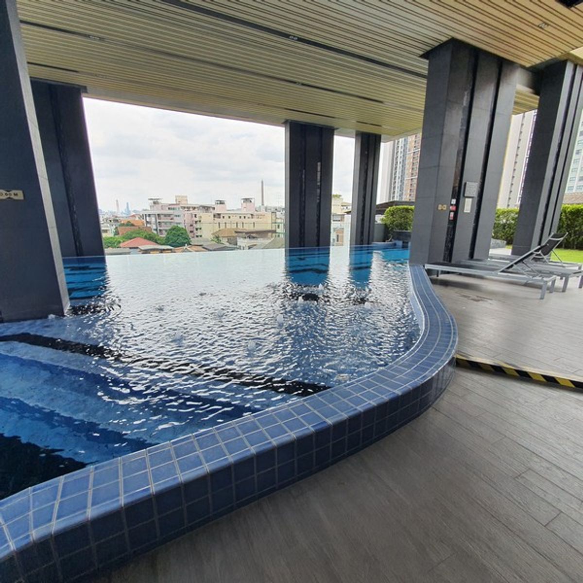 ให้เช่าคอนโดปิ่นเกล้า จรัญสนิทวงศ์ : อลังม๊าก อยู่แบบหรูหราในราคาสบายกระเป๋า