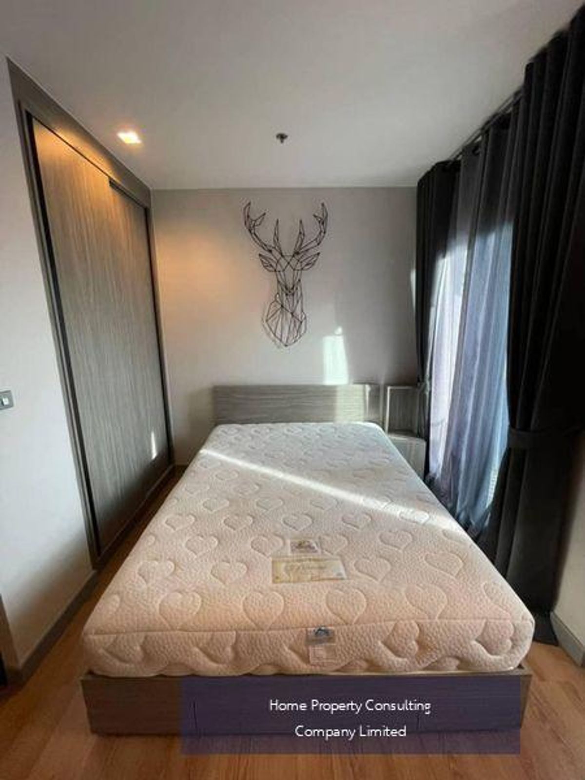 For SaleCondoLadprao, Central Ladprao : Condo for sale on Midtown Ladprao 24, near MRT Lat Phrao (140 m/2 minutes, walk). Interested in negotiating @condobkk (with @) Code H33215