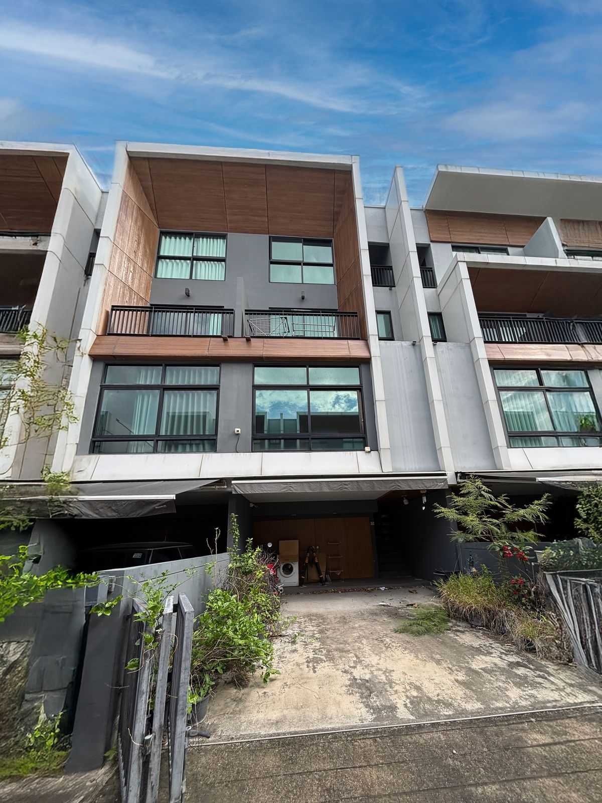 For SaleTownhomePattanakan, Srinakarin : Arden Thonglor Project-Phatthanakan 20 Townhome quietly in the heart of the city for 10 minutes to Thonglor.