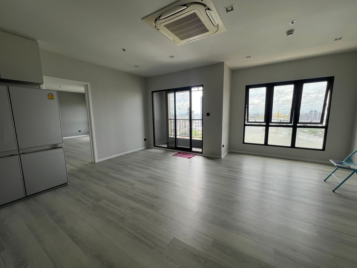 ขายคอนโดพระราม 3 สาธุประดิษฐ์ : ขายห้อง ยูนิตพิเศษ  3 ห้องนอนThe Key Rama 3 ใกล้ Terminal 