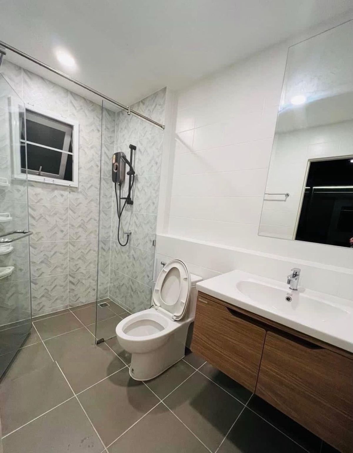 ขายบ้านลาดกระบัง สุวรรณภูมิ : 📢👇 บ้านหรู สภาพใหม่ ในโครงการและทำเลดี เดินทางสะดวก เชื่อมต่อถนนสายหลัก มอเตอร์เวย์ และทางด่วนศรีรัช ใกล้โรงเรียนนานาชาติ สนามกอล์ฟ และแหล่งไลฟ์สไตล์ครบครัน