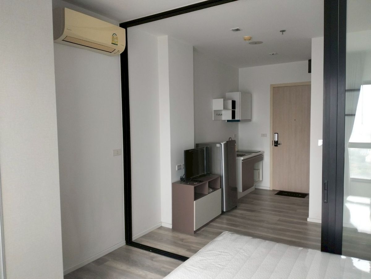 ขายคอนโดสมุทรปราการ สำโรง : Foreigner Quota ขายคอนโด Knightsbridge Sky River Ocean ราคา 1,990,000 บาท [YRs250204]