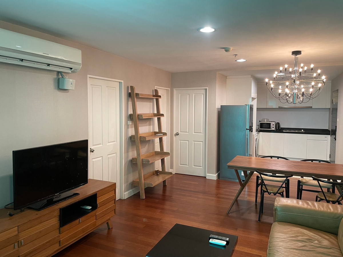 ให้เช่าคอนโดพระราม 9 เพชรบุรีตัดใหม่ RCA : FOR RENT 2  BEDROOM 1 BATHROOM 59 SQ.M    READY TO MOVE IN -- CALL NOW 094-641-5974