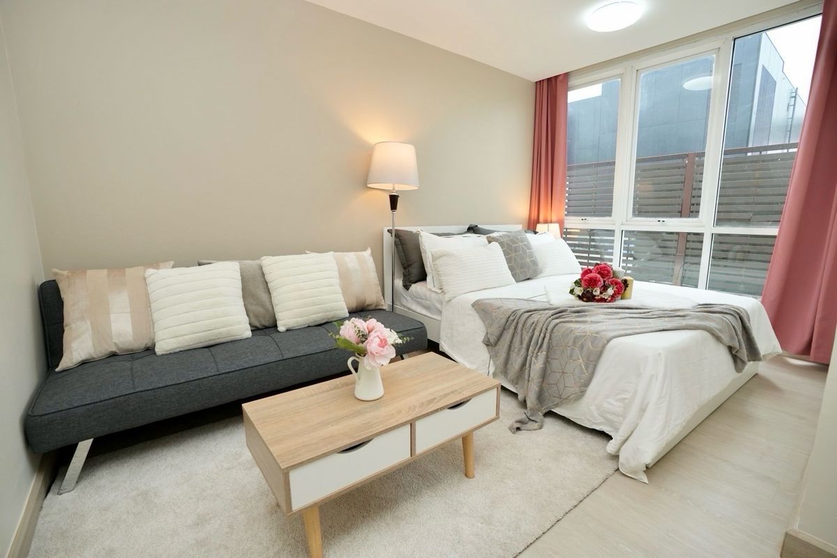 For RentCondoRama9, Petchburi, RCA : Condo Yon Asoke, Rama 9, near the skytrain in the center of the city, near the main road near the expressway