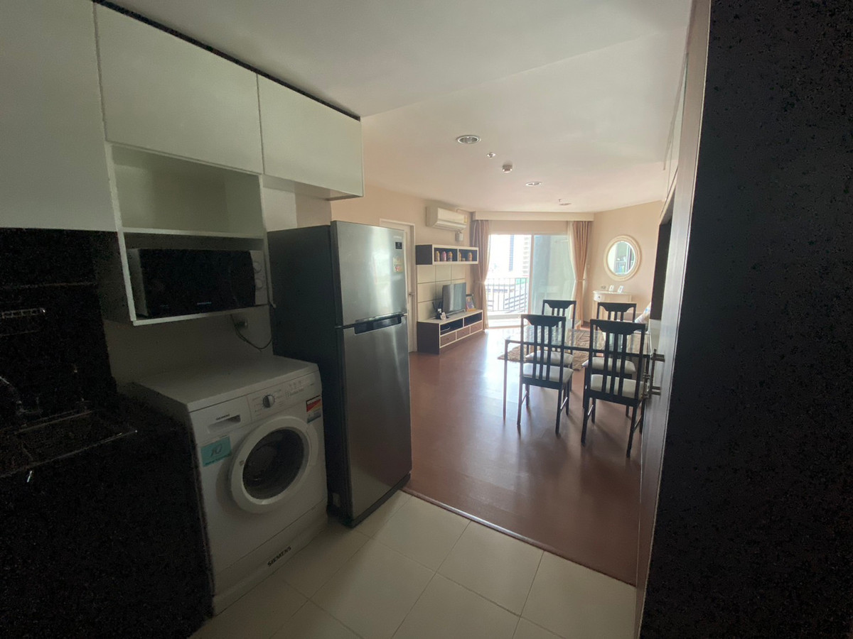 For RentCondoRama9, Petchburi, RCA : For Rent 2 Bedroom 1 Bathroom 69 SQ.M Fully Furniture Ready to Move in