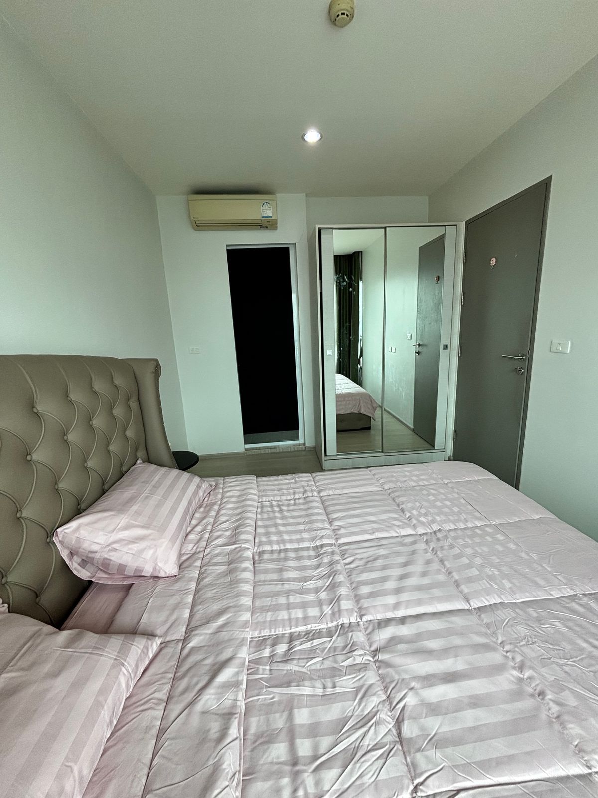 คอนโดรัชดา ห้วยขวาง : ขาย/เช่า คอนโด Life รัชดาภิเษก อาคาร B ชั้น 34 ชั้นสูงวิวเมือง ไม่มีตึกบัง