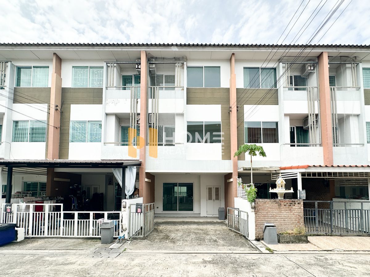 ขายทาวน์โฮมแจ้งวัฒนะ เมืองทอง : เดอะ ทรัสต์ ซิตี้ งามวงศ์วาน 25 / 3 ห้องนอน (ขาย), The Trust City Ngamwongwan 25 / 3 Bedrooms (FOR SALE) GOLF153