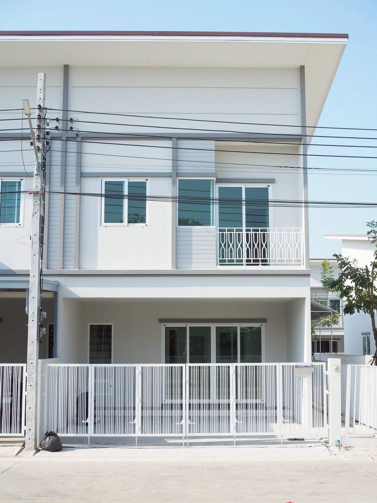 For SaleTownhomeBang kae, Phetkasem : The Miracle Petchkasem 63 Project 3 /4 Bedrooms (Sale), The Miracle Petkasem 63 Project 3 /4 Bedrooms (For Sale) Bz018